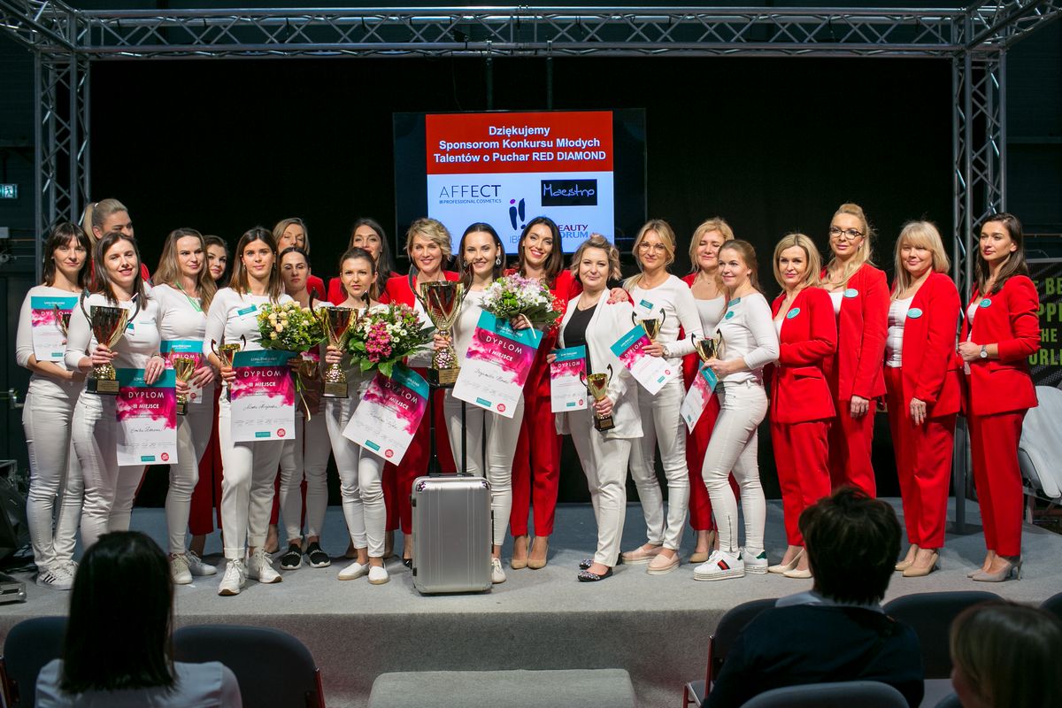 Elitarne Mistrzostwa Polski w Makijażu Permanentnym Long-Time-Liner 2019